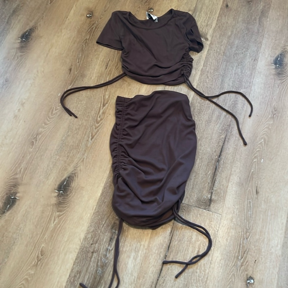 Princess Polly skirt set size 0 Brown Junior Size!!